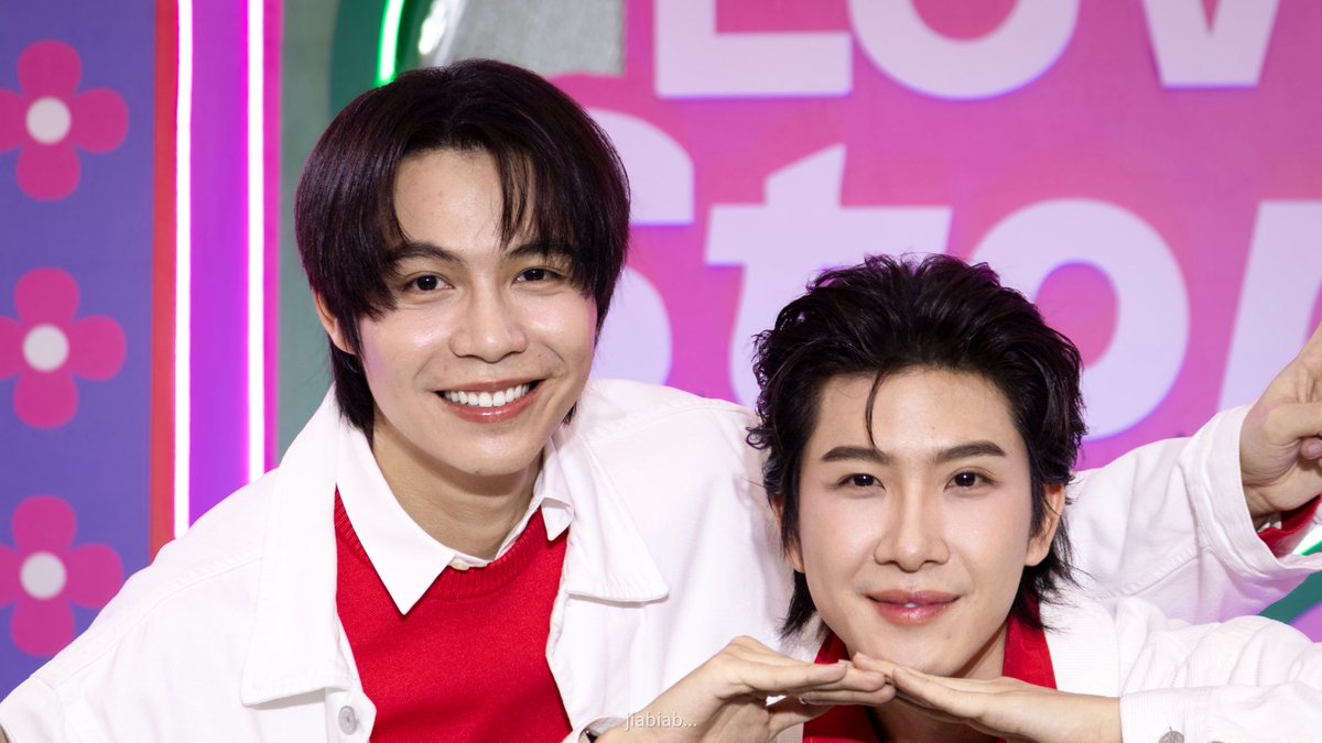 ความดีงามของ size diff ถ่ายภาพยืนซ้อนกันคือสวยงาม

#FirstKhaotungxTHEMALLLOVESTORE2026
#FirstKhaotung #เฟิร์สข้าวตัง
#Firstkanaphan #khaotungg