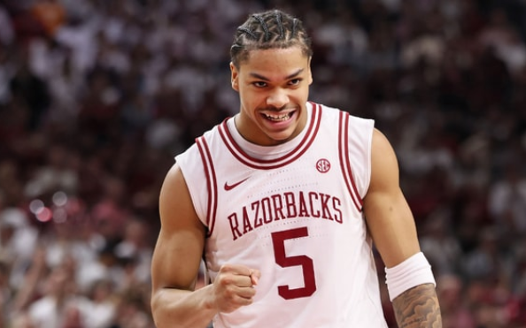 Darius Acuff Jr. tonight:

* 31 points
* 7 assists
* 1 TO
* 10 of 15 from the field
* 7 of 10 from three

Every night is more ABSURD than the last one.

Just hand the kid the damn SEC Player of the Year already 🏆🏆