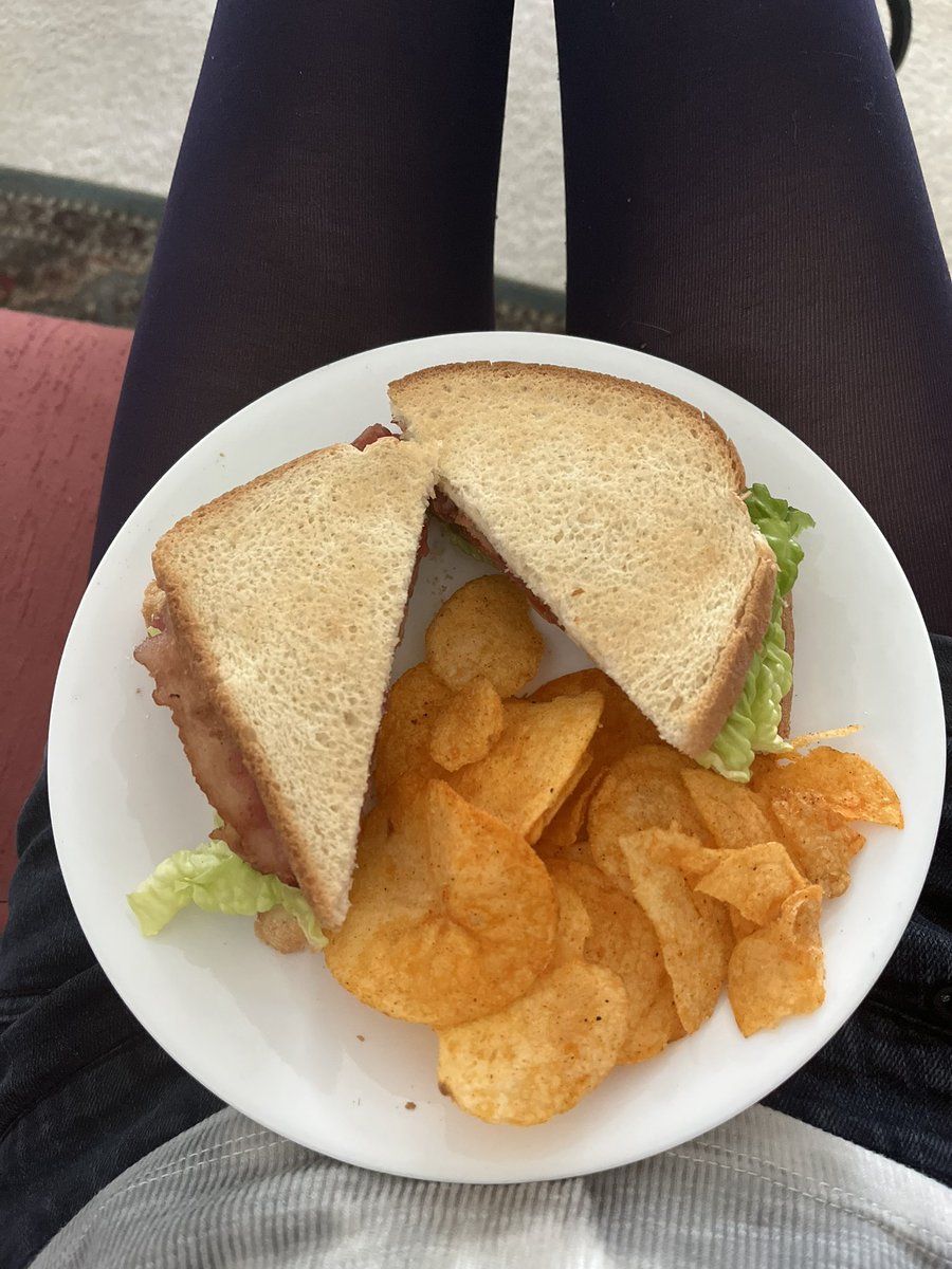 Babydog546190's tweet photo. Im a sandwich with chips girl thru and thru #missingthis https://t.co/41er4YyzAv