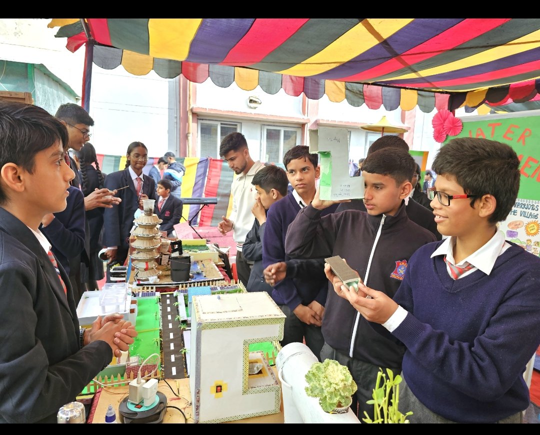 APS_Hisar's tweet photo. Kaushal Mela at APS Hisar showcased creativity, innovation, and life skills by Classes 6–8. Inspired by CBSE Skill Education, it promoted learning by doing and nurtured confident, future-ready learners. https://t.co/o0cTh4IK9v
