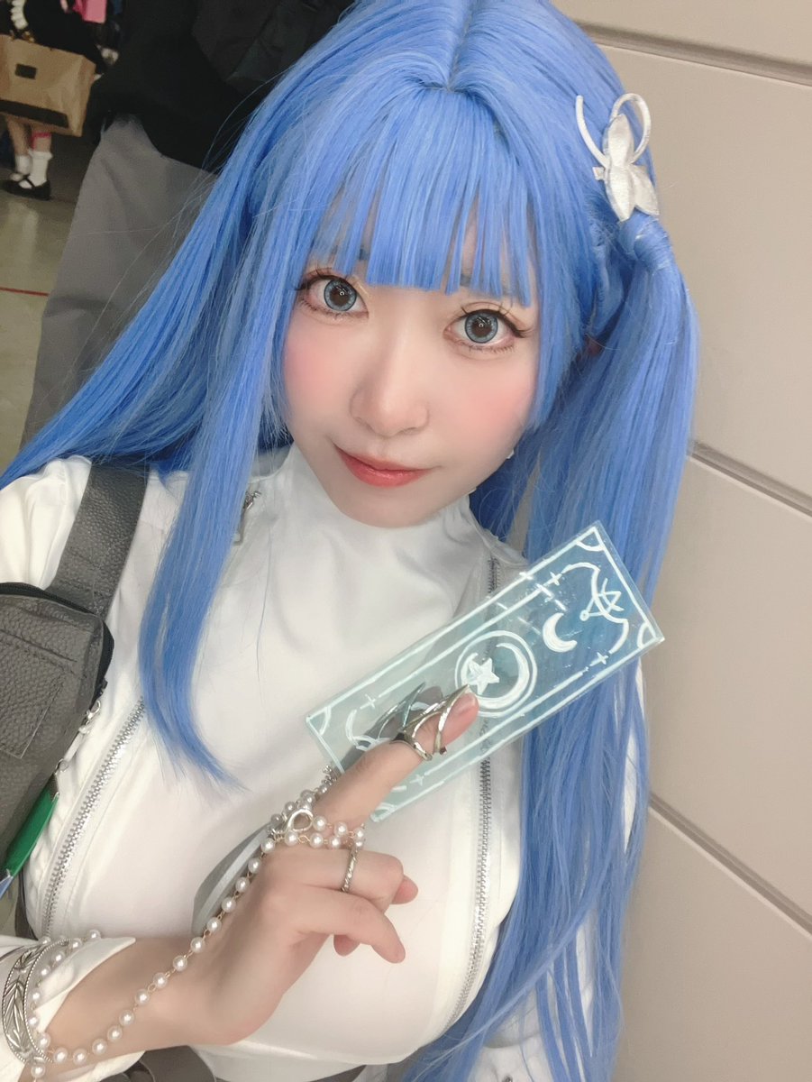 今から屋上行ってフォロワーさん探しの旅に出ます☺️

#アコスタ池袋