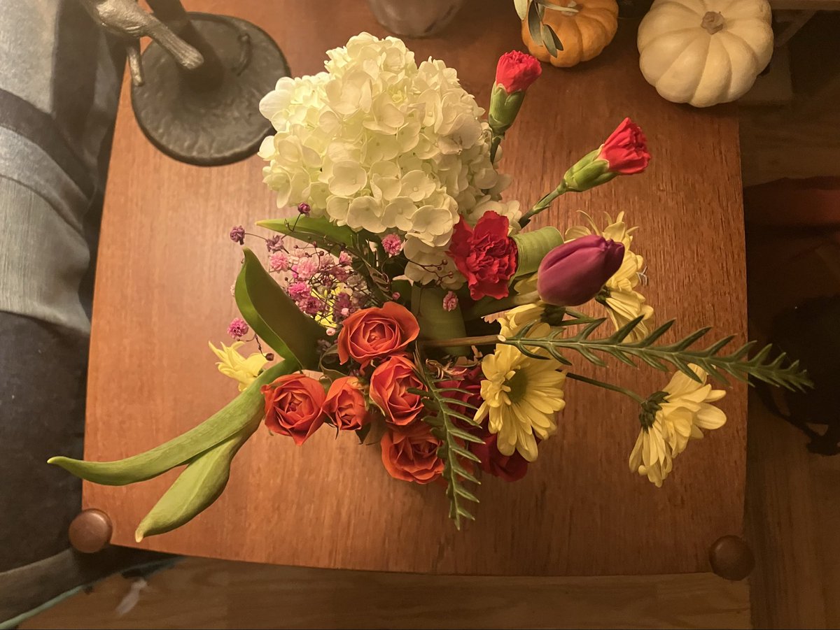 you guys

an unknown person made a bunch of flower arrangements in vases &amp; staged them in a row along the road. not by a house! not with a sign or an honor system tip jar or anything! clearly free for the taking. probably leftovers from a florist??

a valentine 💛