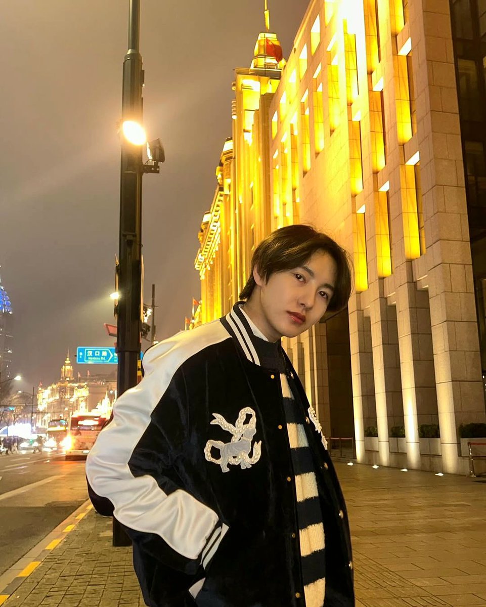 mintchhoco's tweet photo. #glaries on Valentine's Day!

Huang Renjun &amp; Jo Yuri short/few tweets au https://t.co/DSgeGLolXM