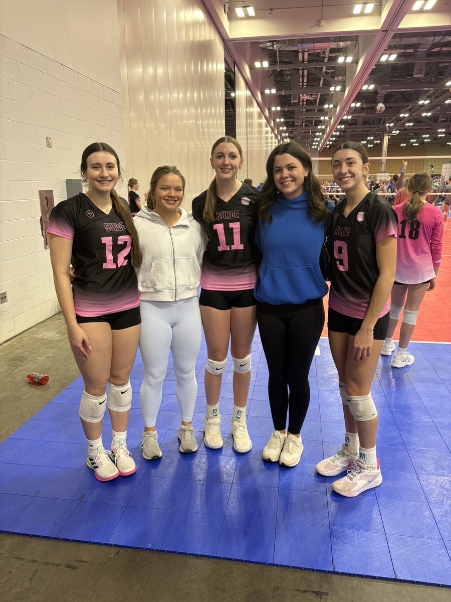 Molly Kantz tweet media