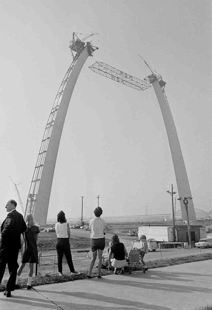 The worry of many was... Will the legs line up?    

Engineering won.

#StLouis | <a href="/GatewayArchSTL/">Gateway Arch</a>