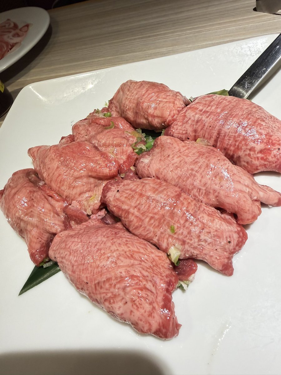 札幌でちょい仕入れ。
1万弱やけど、まあ昼飯代にします！

結局、土地が変わろうとものは一緒やから見方さえわかってたらどこでも仕入れはできる。

まあ、でもこういう時に限って望遠レンズなんよな、、、
飛行機の手荷物に入らんやん😂