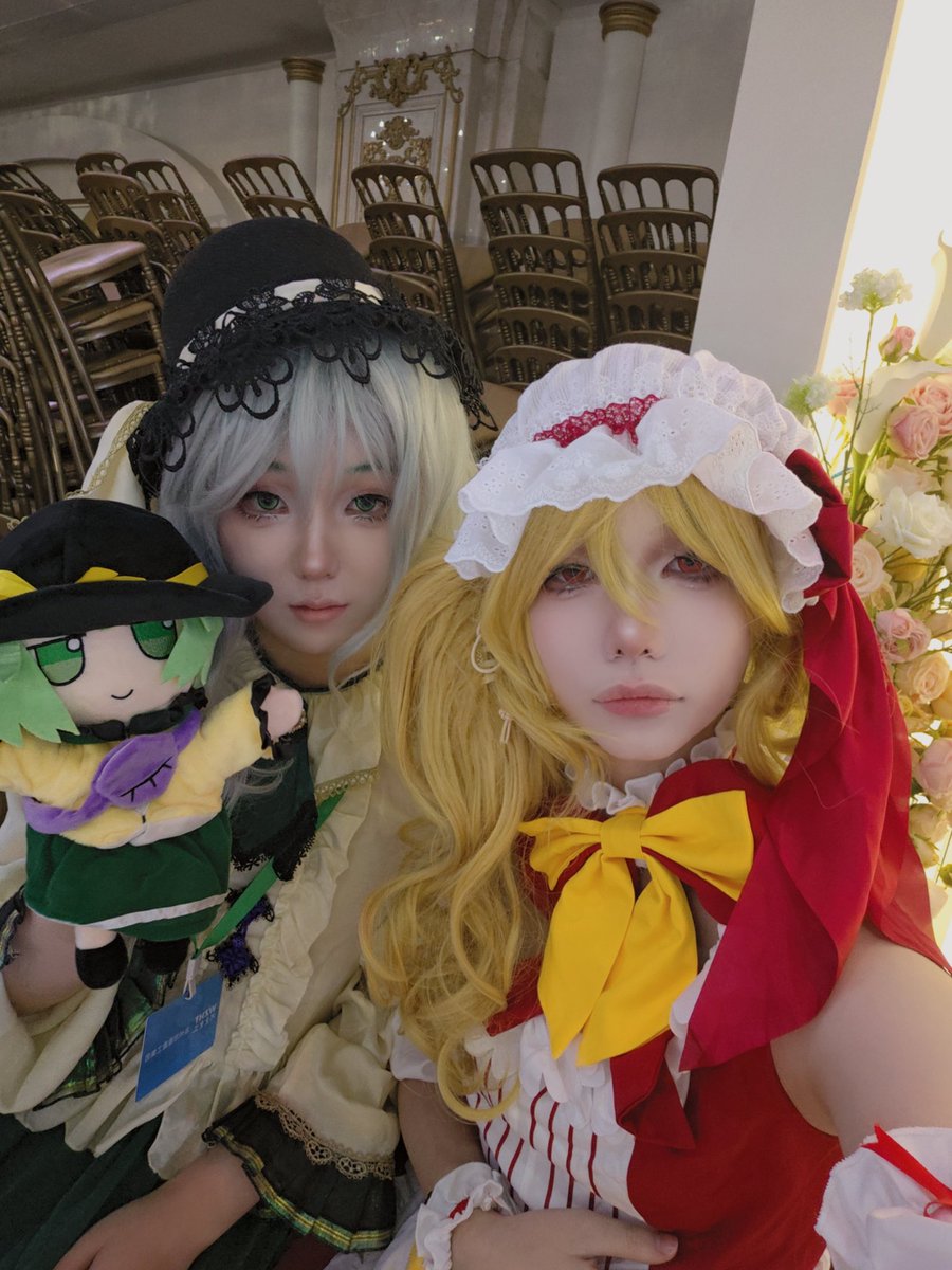 KOISHI_IV's tweet photo. 和小英酱@SakurabaEma_ITN 一起去漫展 https://t.co/tIElOXa2VA