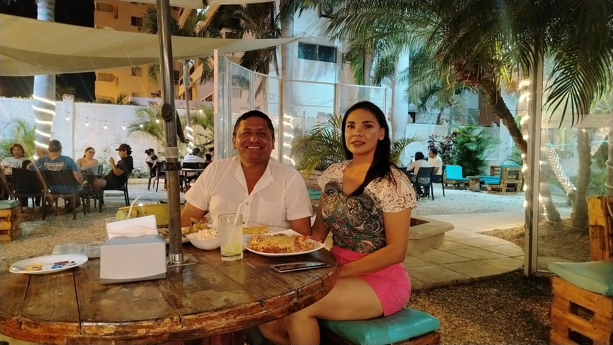 HugoRodM's tweet photo. Feliz San Valentín, mi amor Juliana Moreira.
Eres mi paz en los días difíciles, mi alegría en los días buenos y mi fuerza cuando más lo necesito. Gracias por caminar a mi lado, por tu amor sincero y por llenar mi vida de luz. Contigo entendí que amar es construir, confiar y soñar juntos. Te amo hoy y siempre.