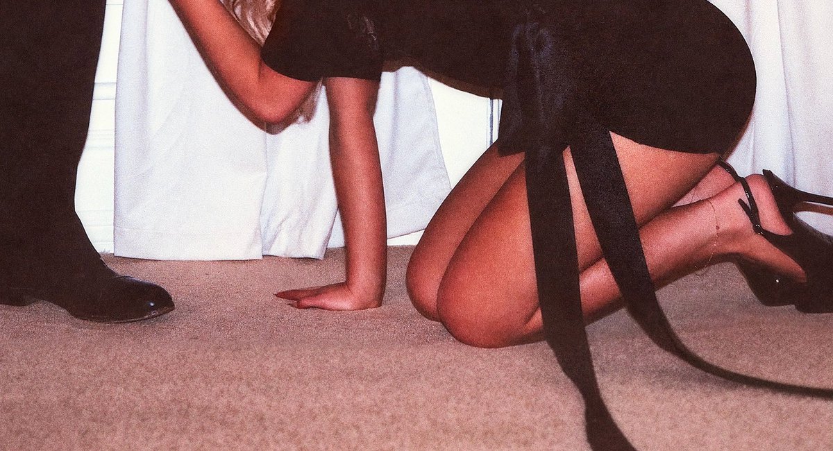 itzz_Yuvan's tweet image. Give a like to Sabrina carpenter, or have a terrible february 2026