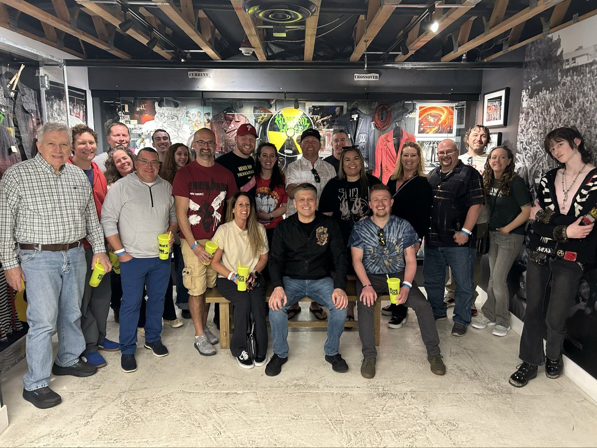 Chris DeMakes tweet media