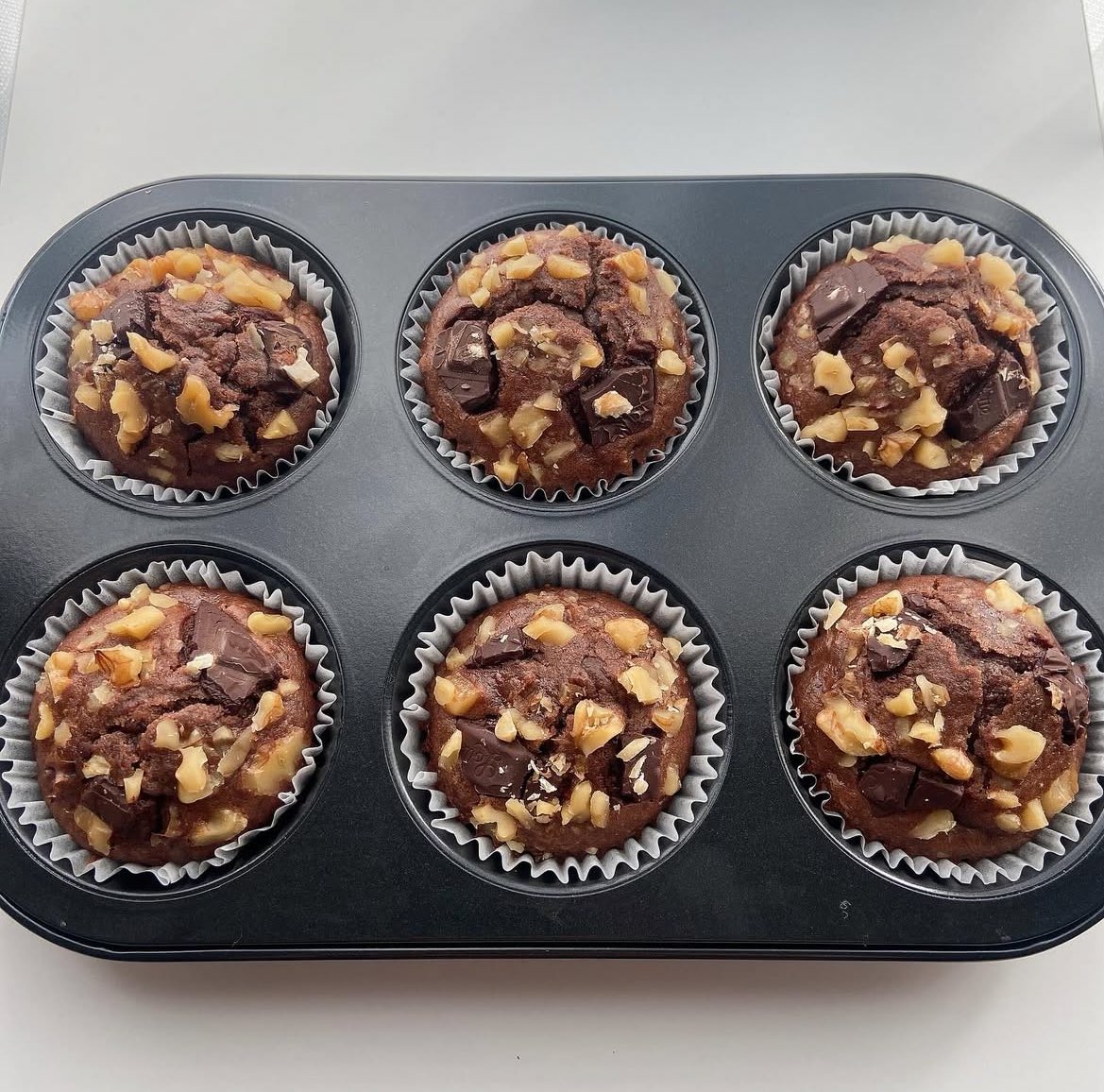 とろねこ tweet media