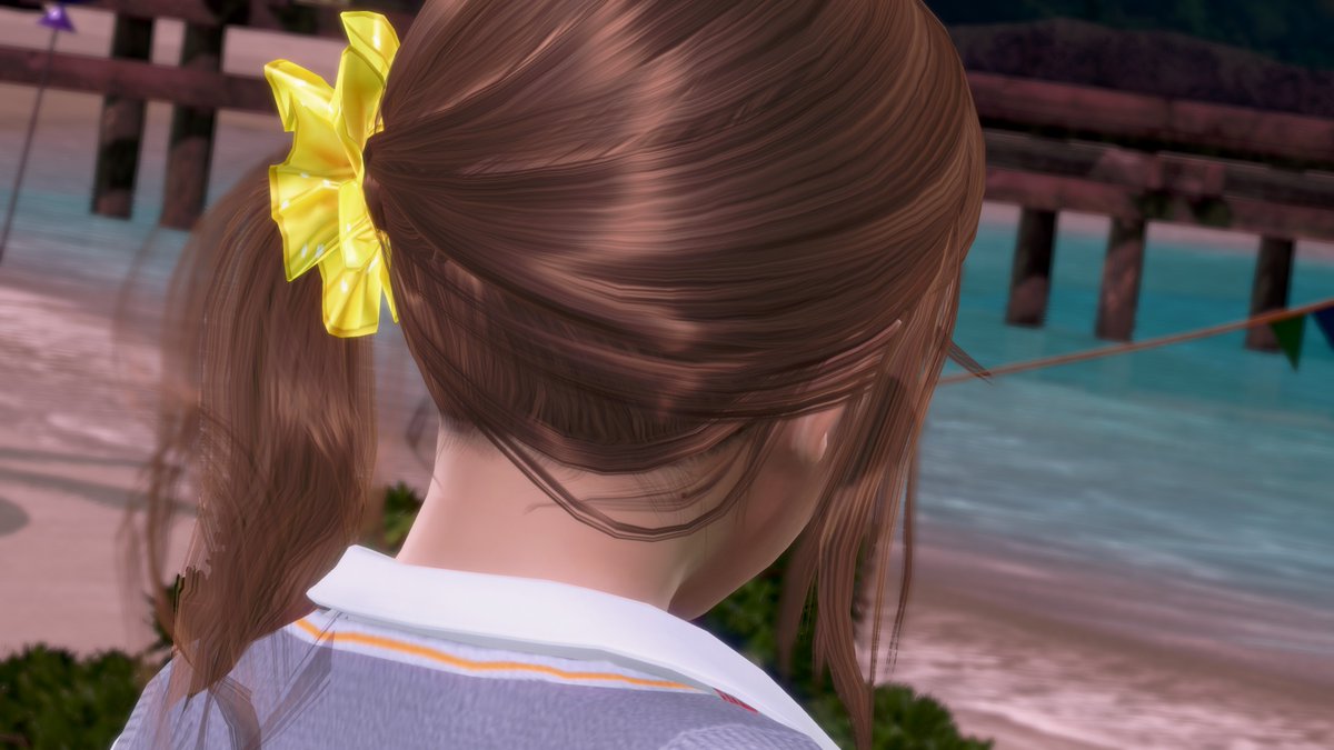 授業中、後ろの席の男子が気が付きそうな黒子
泣きぼくろとか違って印象を与える要素じゃないけど、DOA史上初の普通の女の子を作る上での「現実の人間ってこういう所に黒子あったりするよね」的なキャラデザした人たちの考えが窺えますよね(早口)