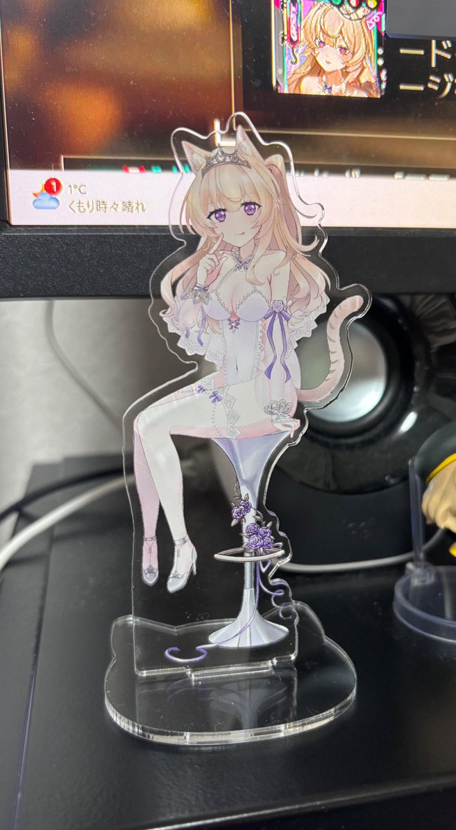Pinpa_mmm's tweet photo. ちょっと前だけどアクスタ発注かけて作ってもらった！
(怖かったので運営さんに製作許可取りました)

自分のイラストが現物になるのって不思議な感じ https://t.co/n0QQiE37cC