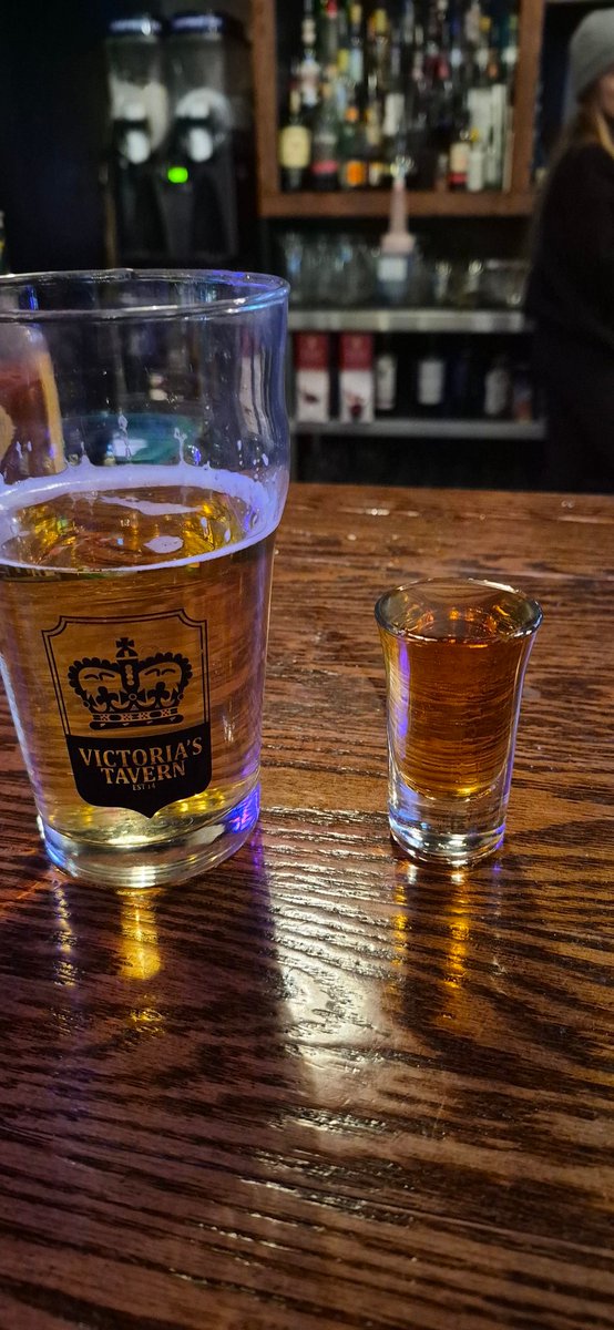 JDiddy33's tweet photo. Since Canada doesnt have vnmo or cashapp here is a fireball shot in honour of @ThatAstrosGirl 's friend's birthday.  Happy Birthday @angelicabena13 enjoy your night!  Another shot incoming 😏 https://t.co/mjuqq57cU9