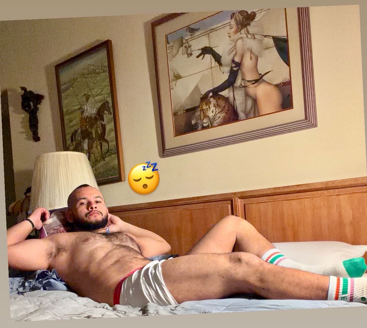 roldc7's tweet photo. 🧦 https://t.co/tR8ekgYxKA