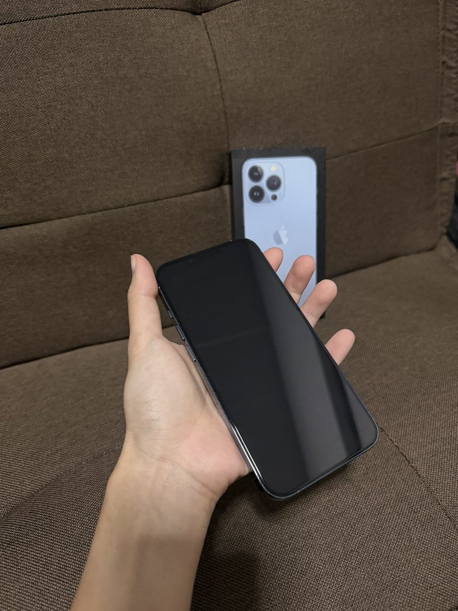 gotpinkkk's tweet photo. iPhone 13 Pro sierra blue 128GB
🔋แบต 71%
❤️ระบบปกติ ✨รอยรอบเครื่องตามการใช้งาน ติดฟิล์มจอตลอดหน้าหลัง
📸 กล้องซูมมีจุด
✅ส่งปณ แมส กทม bts อนุ ดอนเมือง 
7,000฿ ส่งฟรี
FB : Baitong Tarita
#iphone13pro #ส่งต่อไอโฟน #ส่งต่อiphone #ไอโฟนมือสอง #ไอโฟนมือ2 #ไอโฟนมือสองราคาถูก #ไอโฟน https://t.co/A67BBxpeEf