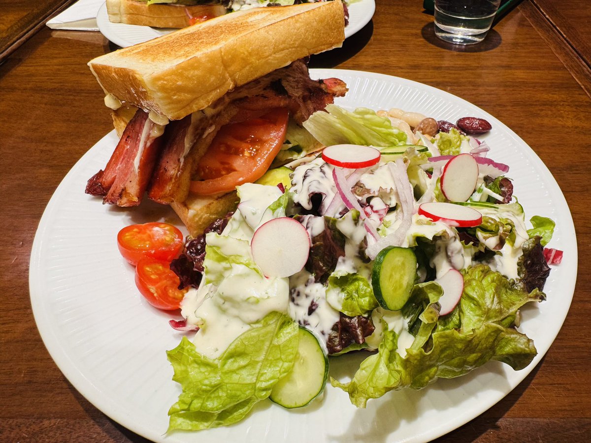 EthanChen704's tweet photo. Brunch@HARBS https://t.co/I9ZLav4lik