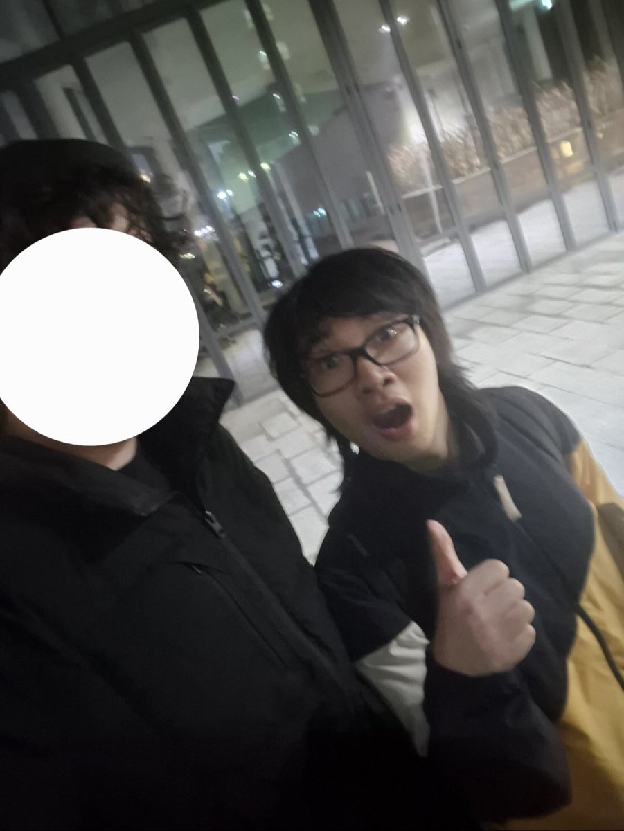 I found this Wingstop guy in Korea sadly they lost but they played all so well! 

But thanks for the Picture <a href="/pge444/">pge</a> ❤️
