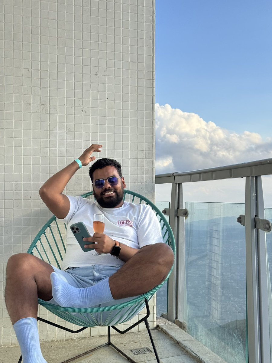 Con el corazón roto pero feliz🫶🏾