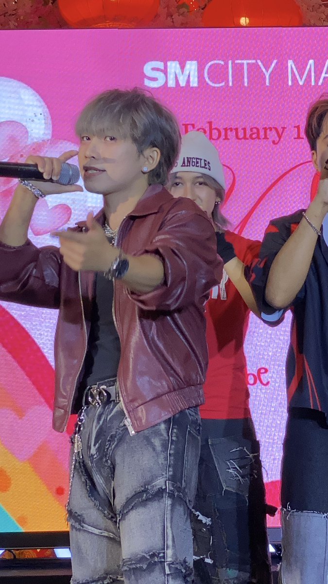 rawrrawrawr_'s tweet photo. 02.14.26 | @neoblue___ | PPOP LuvVibe Feels |📍 SM City Manila
#NEO_PH #NEO_BLUE #ReadyGlow
#DOMODOMO #SlurpEnjoySmile https://t.co/wE4j7xAMm5