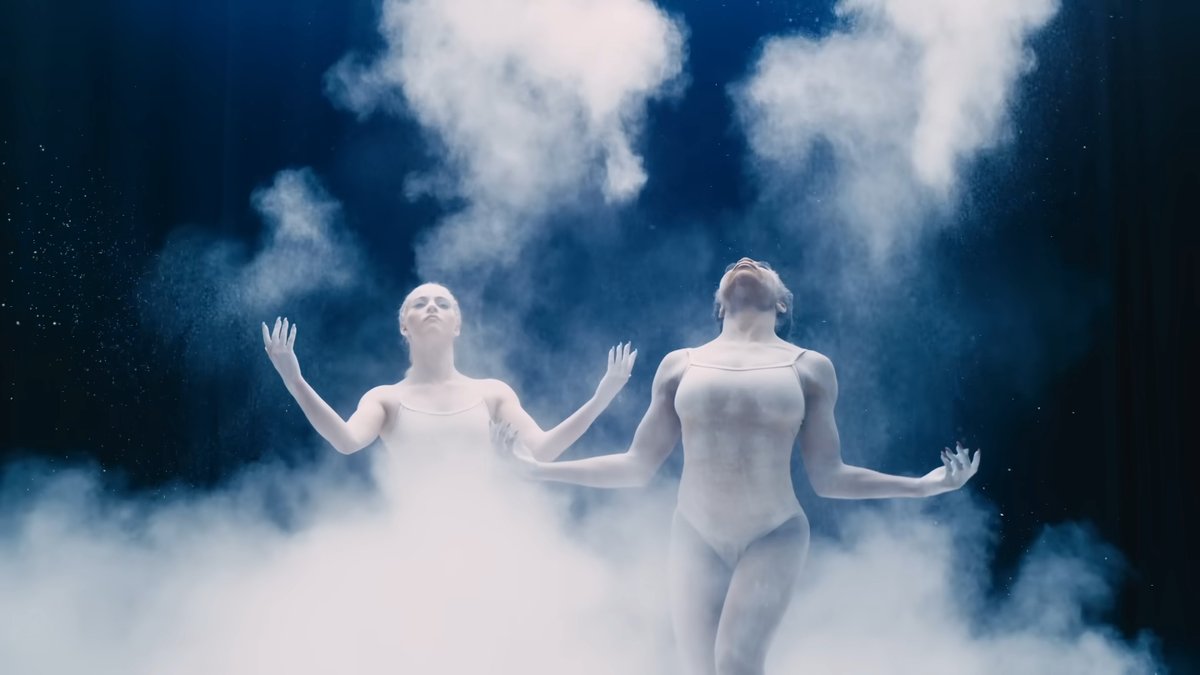 "Rare" the video. Out in 10 minutes.
christinacastillo.lnk.to/RareMV