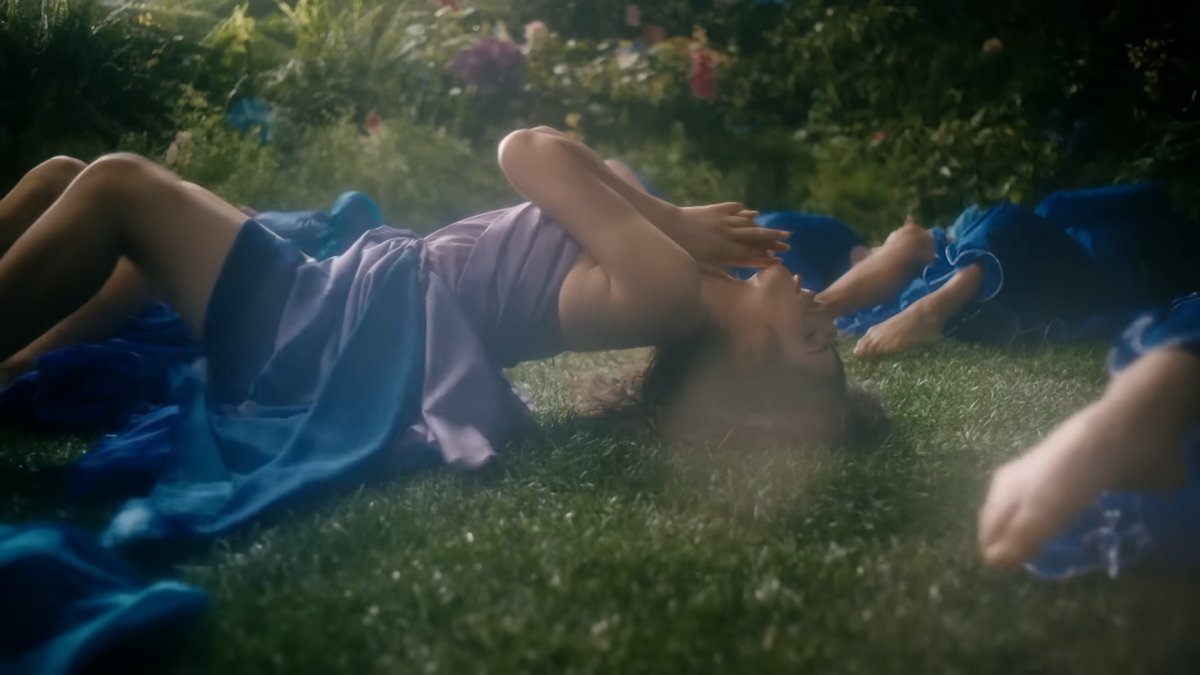 ChrissiCastillo's tweet photo. "Rare" the video. Out in 10 minutes.
https://t.co/LAtDSNDB3q https://t.co/arekc4KesW