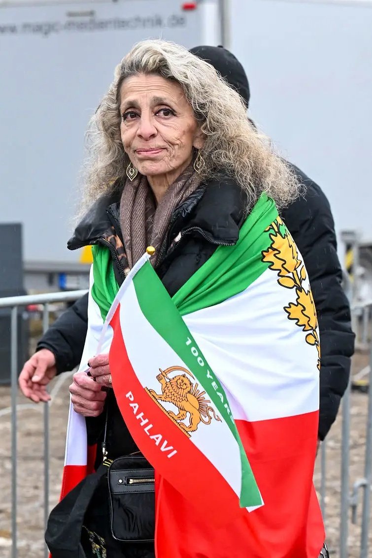 تا حالا راه رفتن مومیایی رو دیده بودید!؟