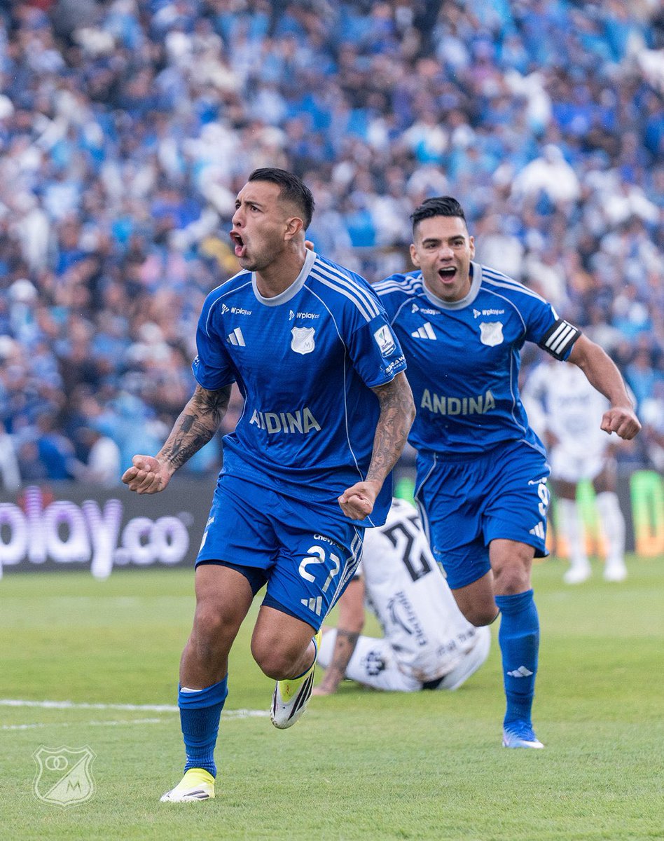 Esta foto y una veladora para que no me les pase nada.