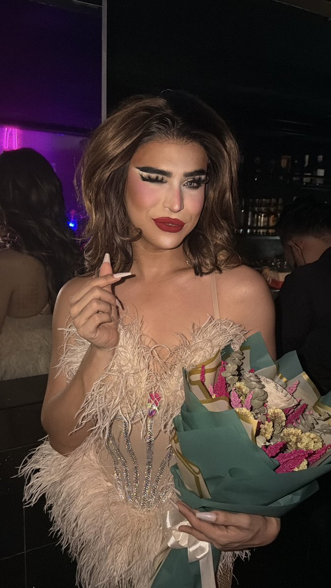 Team Viñas 💋 tweet media