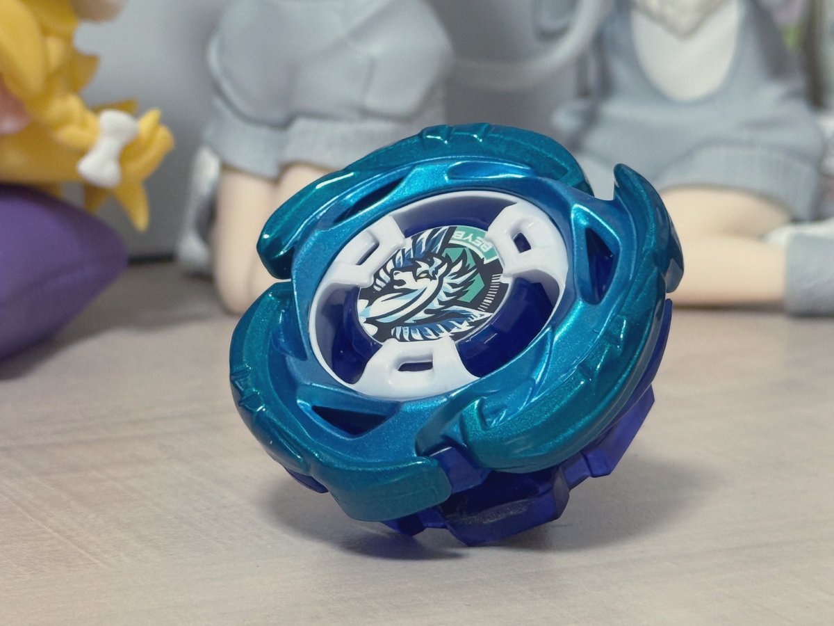 Vol.9の7-60を使ったエアロペガサス7-60LR かっけぇなぁ〜 #ベイブレードX