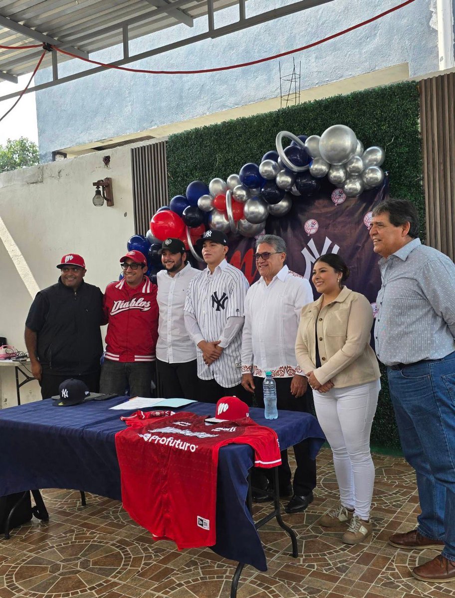 Francys Romero tweet media