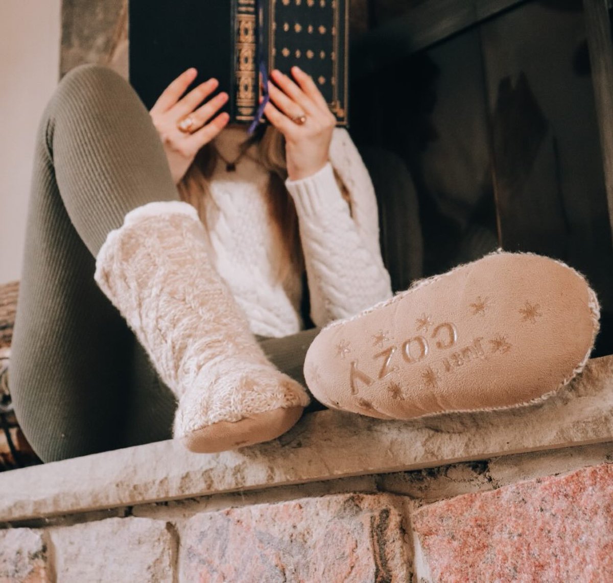 Who said the perfect pair of socks doesn’t exist? 🧦🤍

#justcozy #shopjustcozy