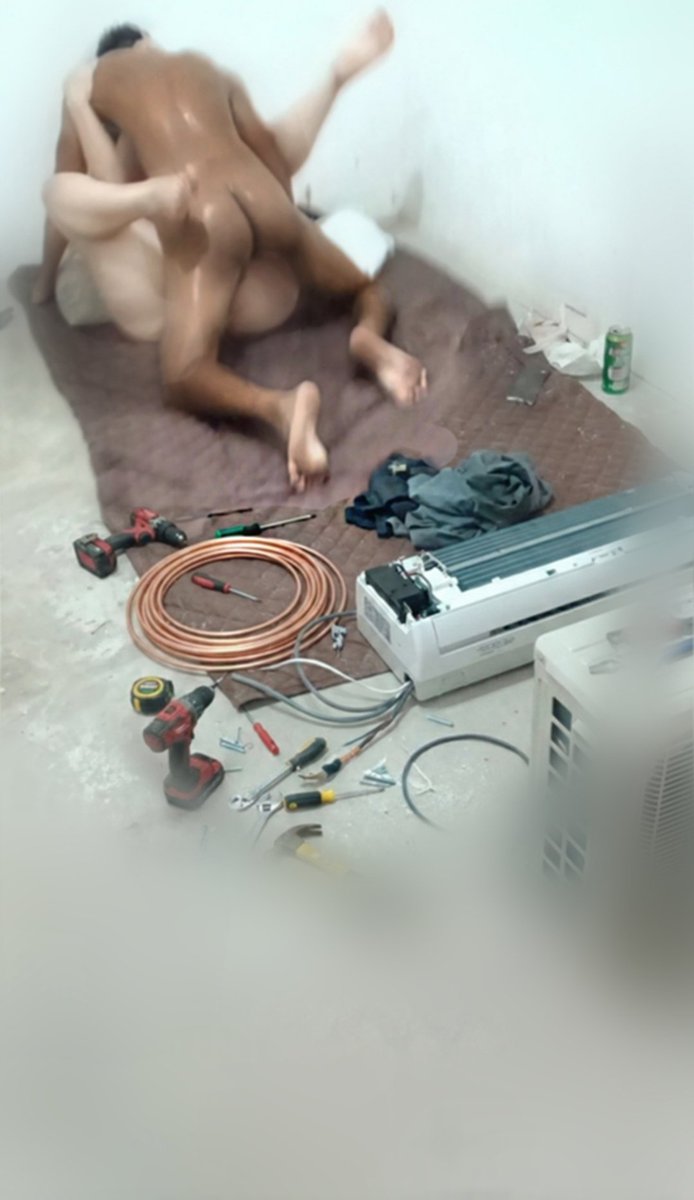 a94596's tweet photo. Banda no dejen sola a su vieja con el el técnico 😣 https://t.co/68F3XHkm3N