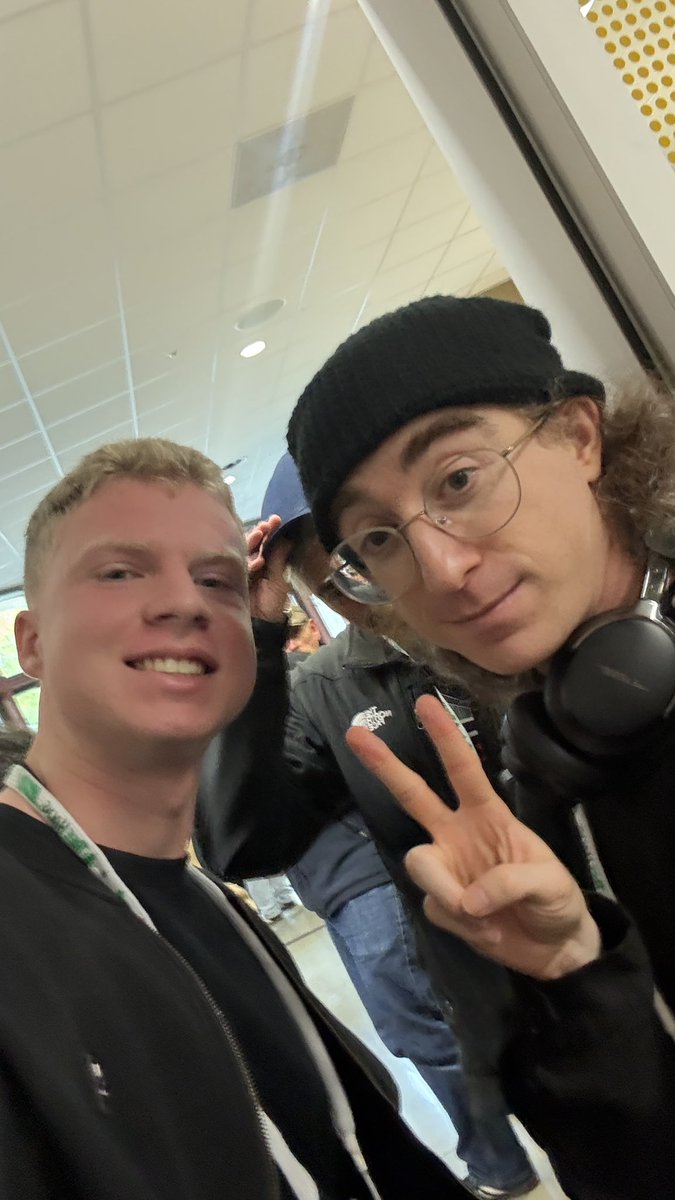 YaroPetrashko's tweet photo. With @DavidSHolz at @hackwithtrees 2026🤝 https://t.co/7iQFnLJYXF