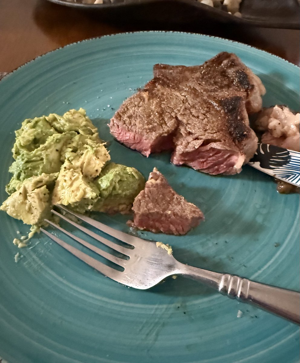 xderpalertx's tweet photo. This is just half of a rib eye ๐ฅฉ๐ค๐ผ
#meaties ๐ Tapping outโฆ๐ฎโ๐จ๐ซ https://t.co/aCuRJACJgr