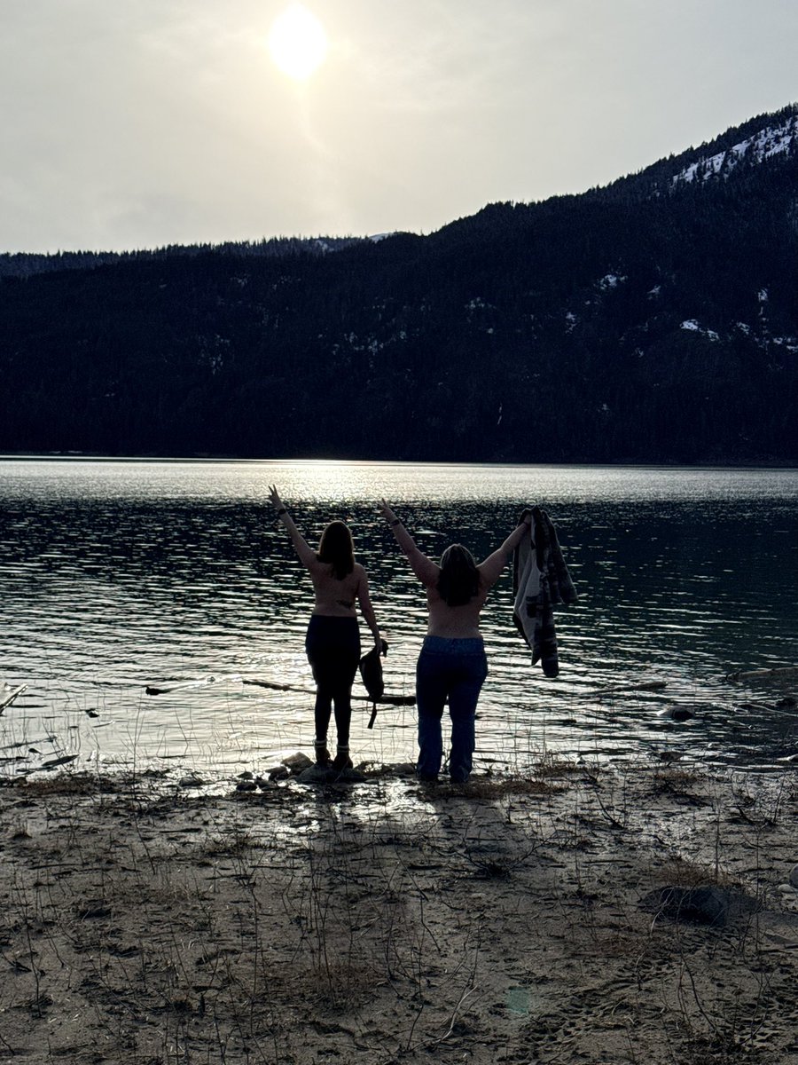 Jen Irwin tweet media