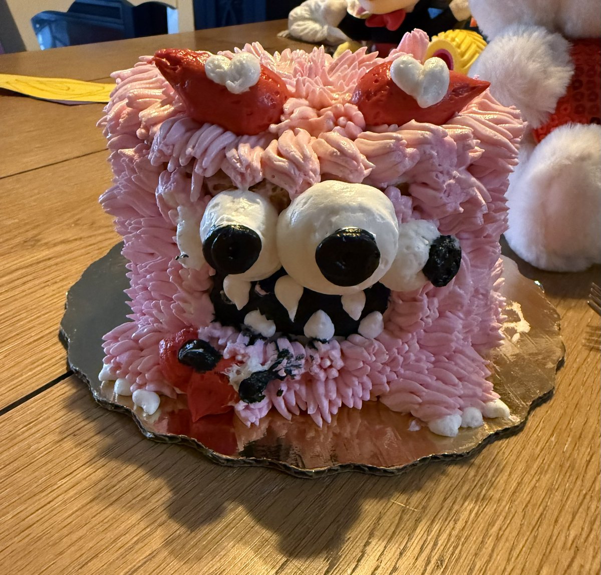 Valentine’s Day monster cake! 💕