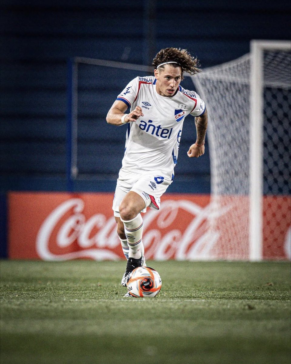 Basta de la dictadura de Boggio como dueño de la pelota quieta