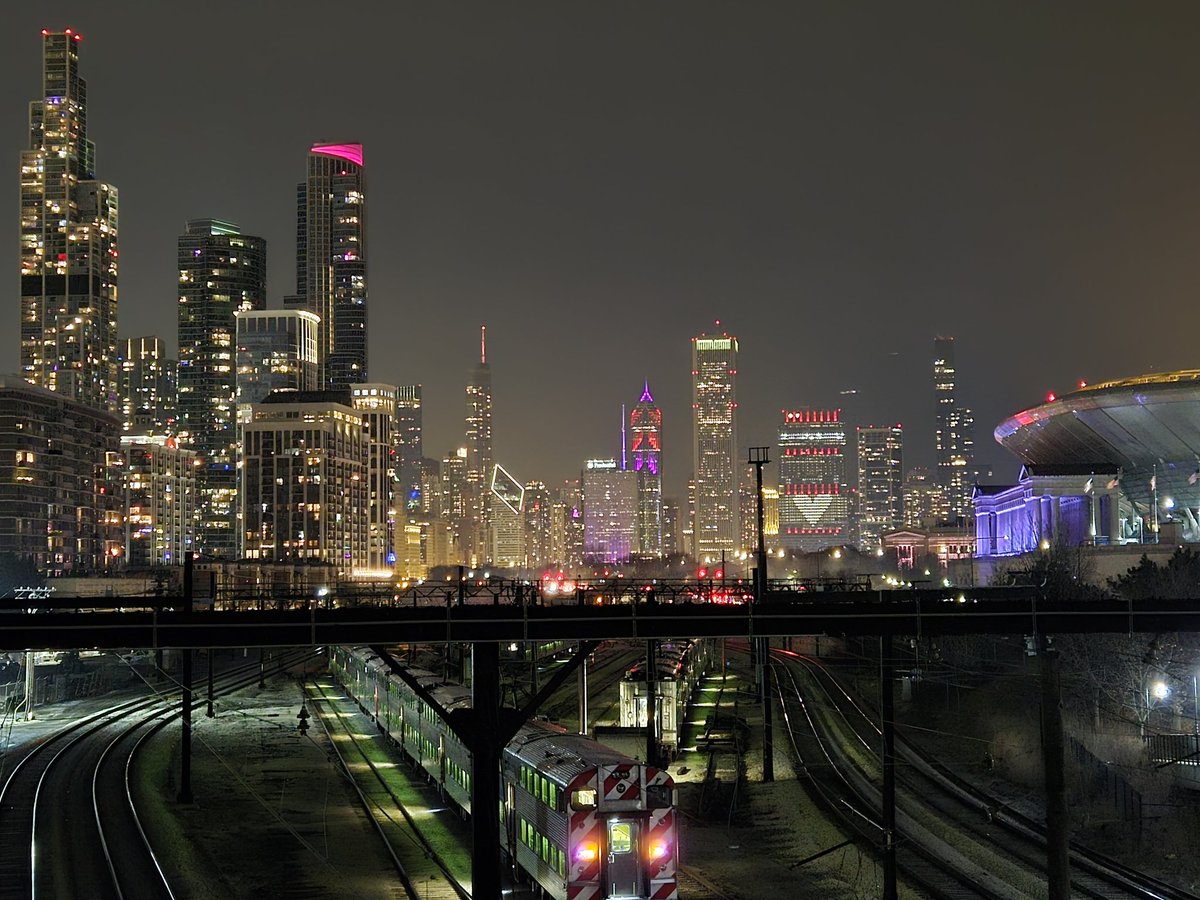 FrankCalabrese's tweet photo. It's a beautiful city. Happy Valentine's Day! https://t.co/kGzcvh8o4d