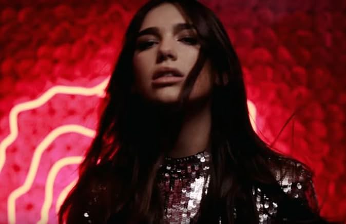 “Be The One” by Dua Lipa has reached 800 MILLION streams on Spotify.

It’s her 17th song to achieve this.