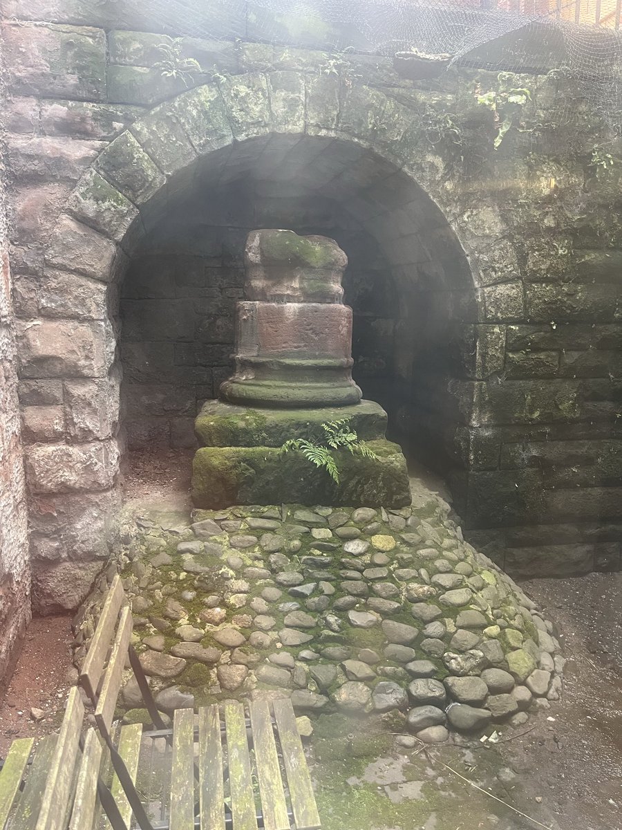 WalkingToursChester tweet media