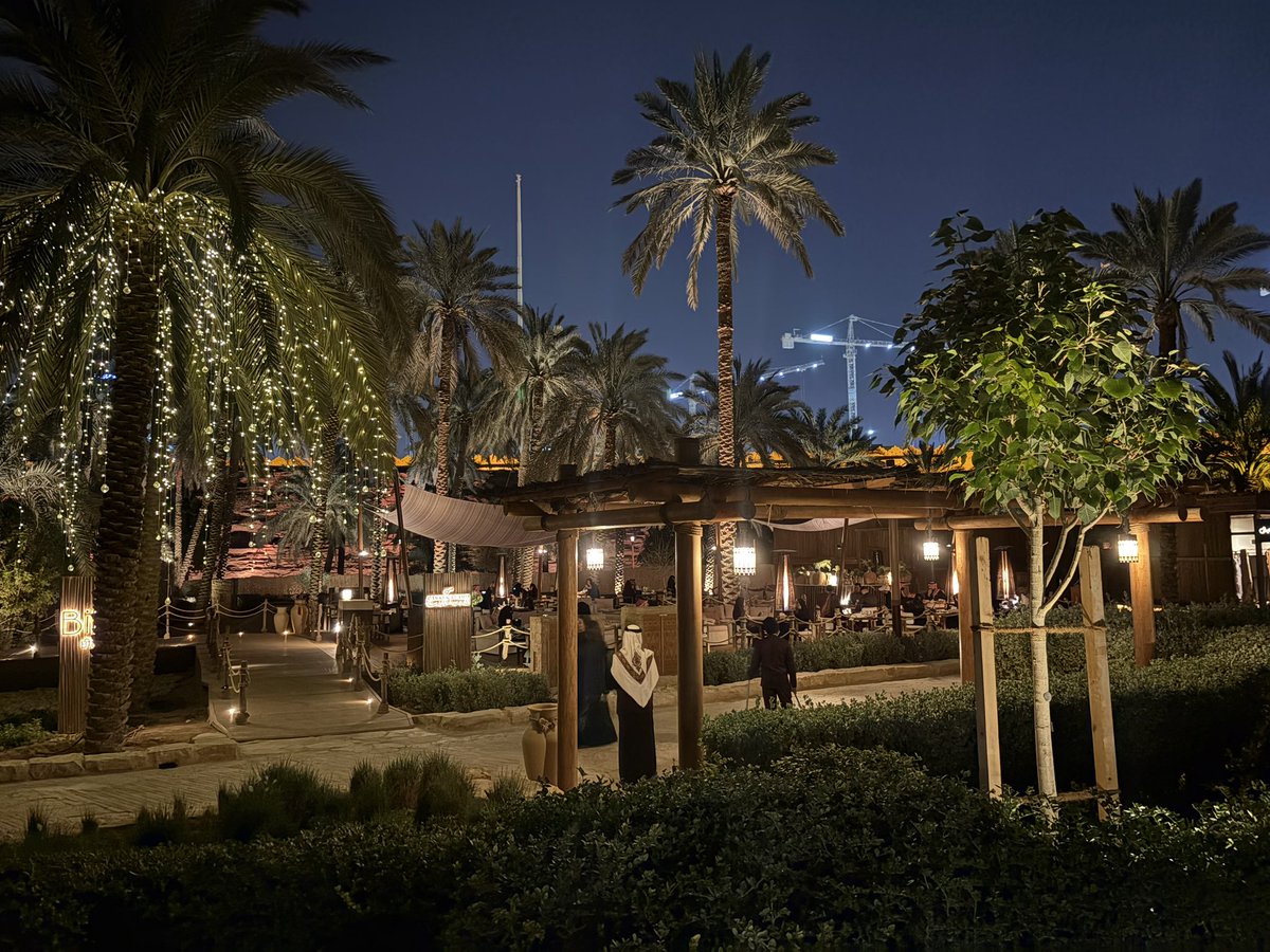 حاتم 🌴 tweet media