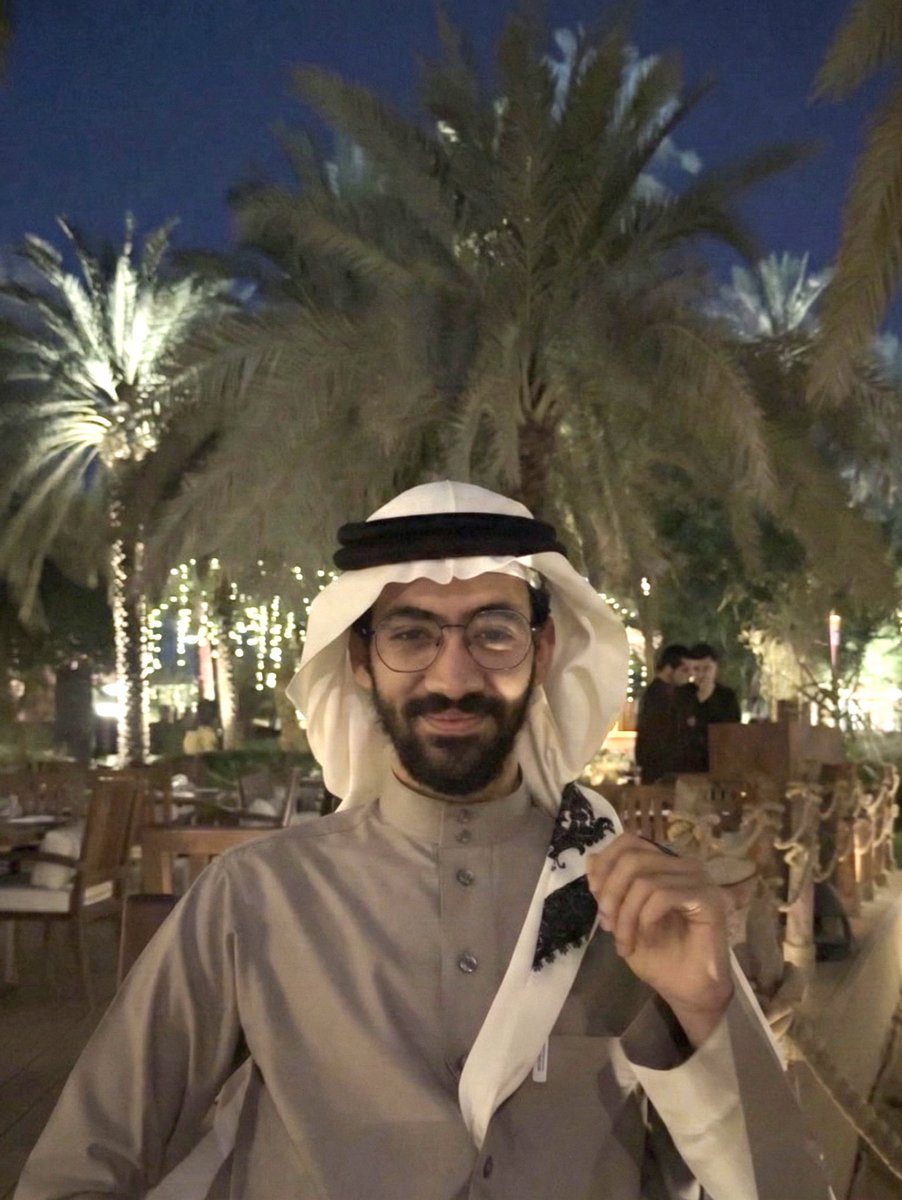 حاتم 🌴 tweet media