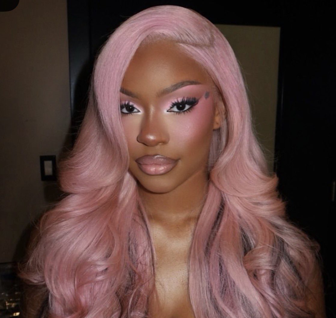 category is black women &amp; their blush 😍