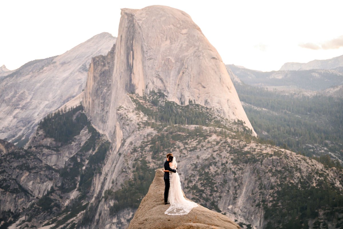 Sentinel Dome Wedding Photos Yosemite National park.
Blog post up.  
charletonchurchill.com/sentinel-dome-…
