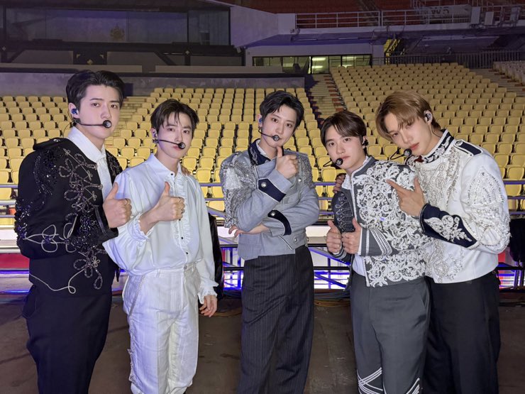 この王子様達👑を必ず生で見る🔥
朝からメラメラ🔥申し込み再再再確認。
本日まで‼︎