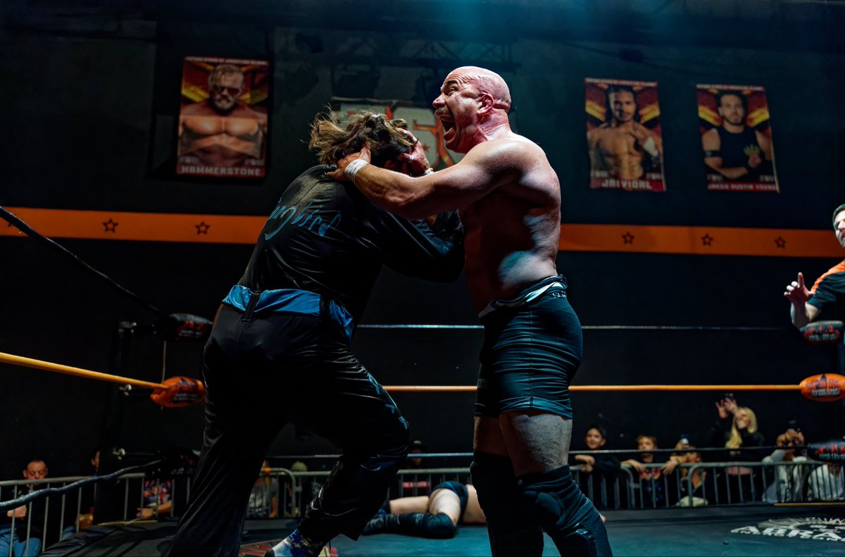 MazanyMMA's tweet photo. Great match last night at @FSWVegas 
#FirstResponders #TagTeam https://t.co/C1OyDgcn46