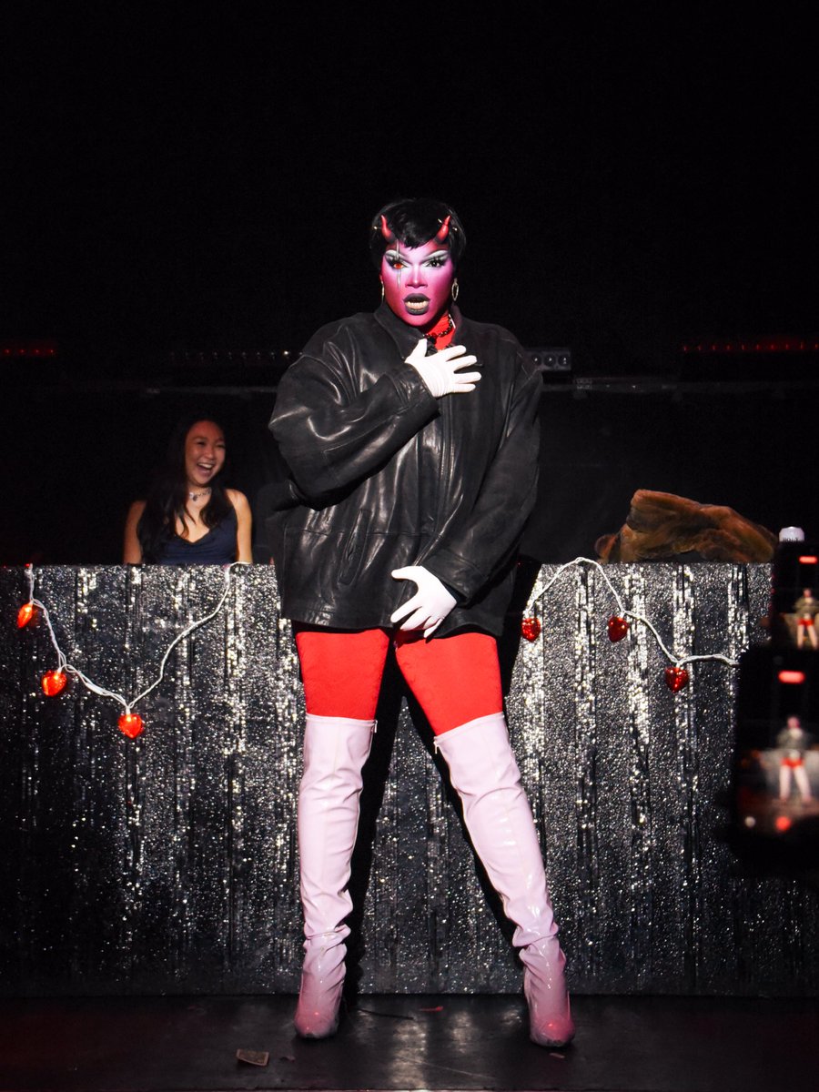 𝙰𝙽𝙰𝙽𝙸𝙰 tweet media