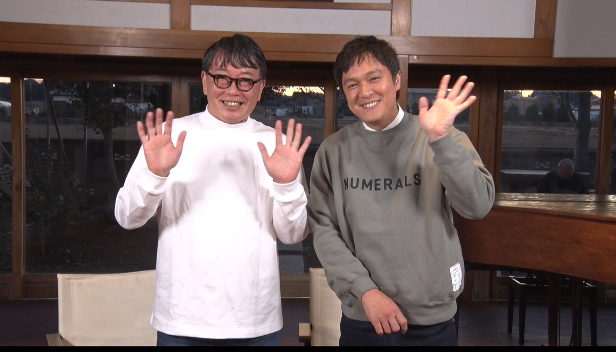 本日(15日)のBSフジは
12:00～13:55
「植野食堂 ふるさと駅弁作りの旅 第3弾 北海道 道南いさりび鉄道編」(再放送)
六角精児さんと駅弁をつくりました。
(TERUが並んで買ってくれた)
18:00～18:55
「植野食堂 放送500 回突破記念 SUPER EIGHT 丸山隆平さんご来店SP」
呑み食いしたり、料理つくったり。