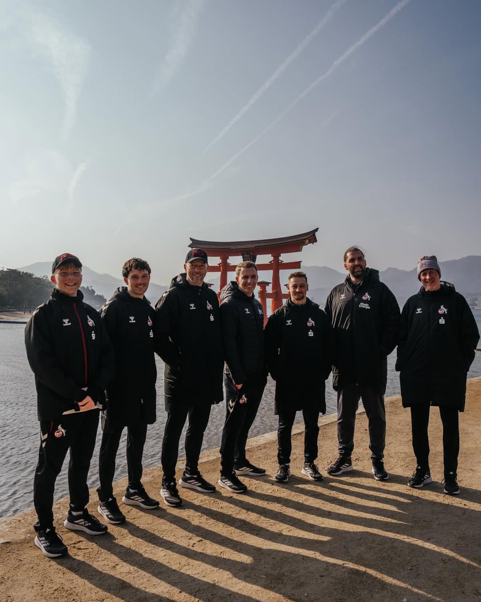 fckoeln_jp's tweet photo. 📍宮島⛩️
U15ケルンは日本三景の島、宮島へ!美しい風景を楽しみ、嚴島神社の前で写真を撮りました!📸
#effzeh #younggoats #ケルン #広島 https://t.co/mpnPzvhkU5